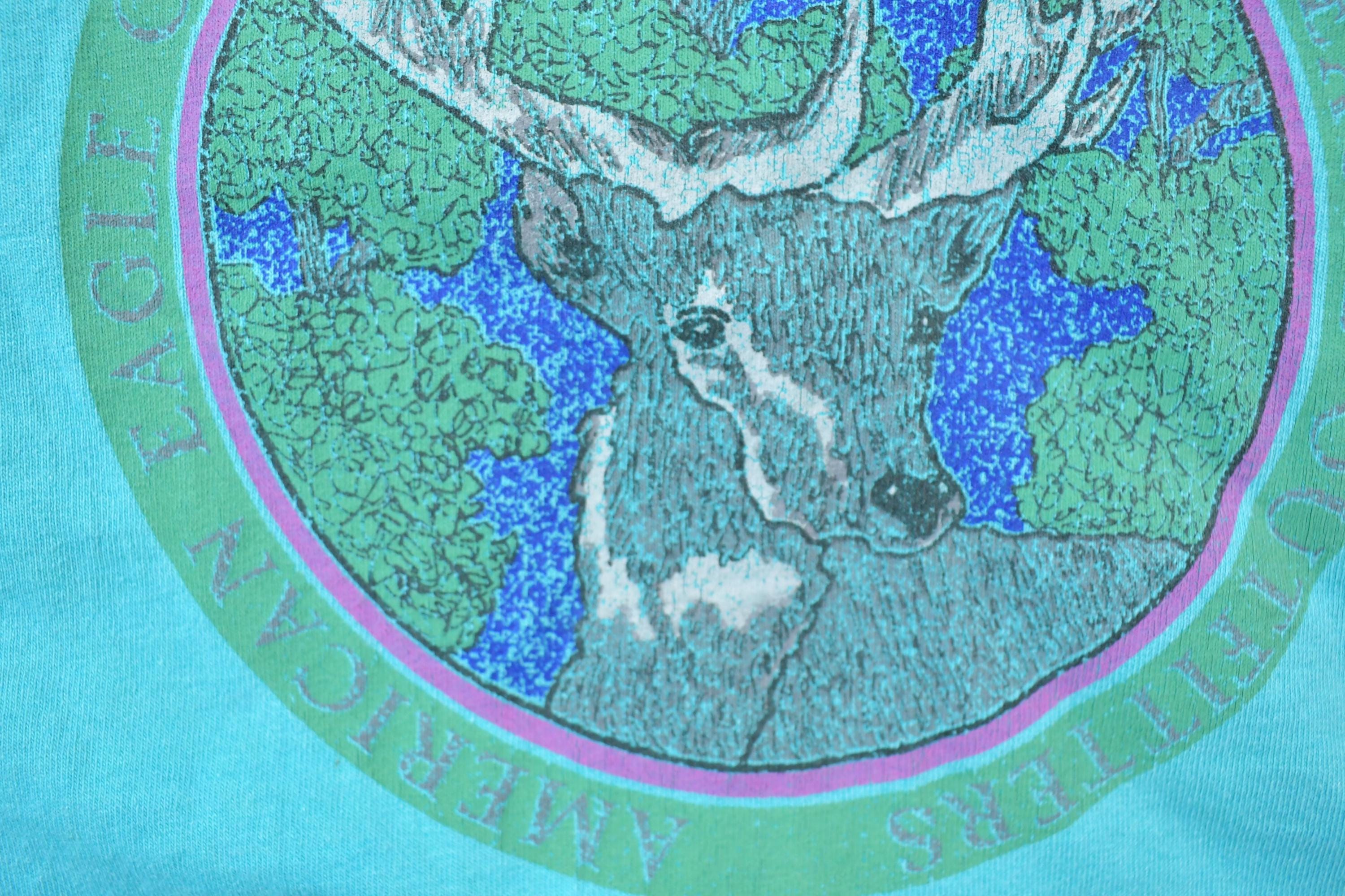 Vintage 1990s American Outfitters Deer Theme Graphic T-Shirt