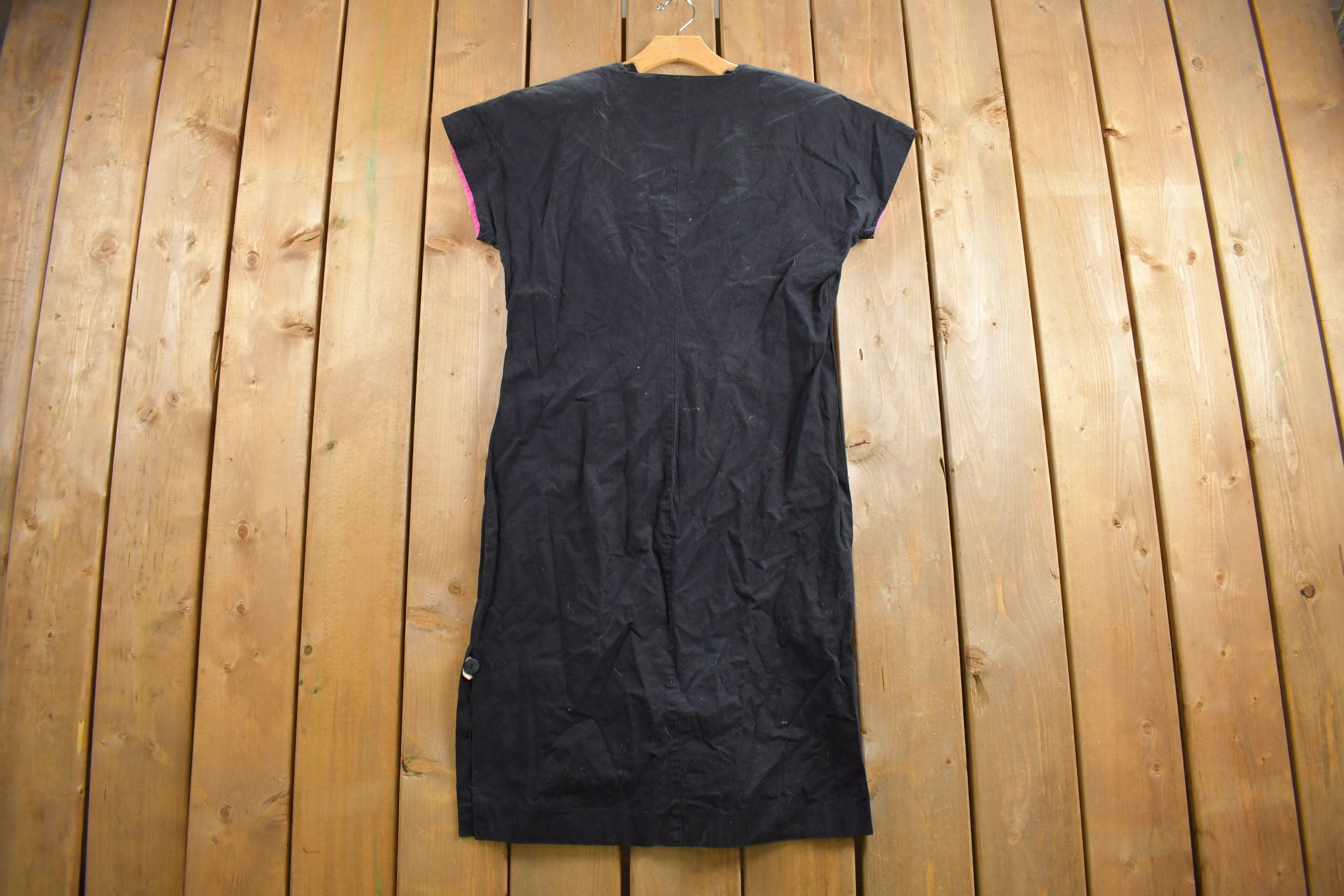 Vintage 1960s Short Sleeve Mock Neck Mod Mini Dress