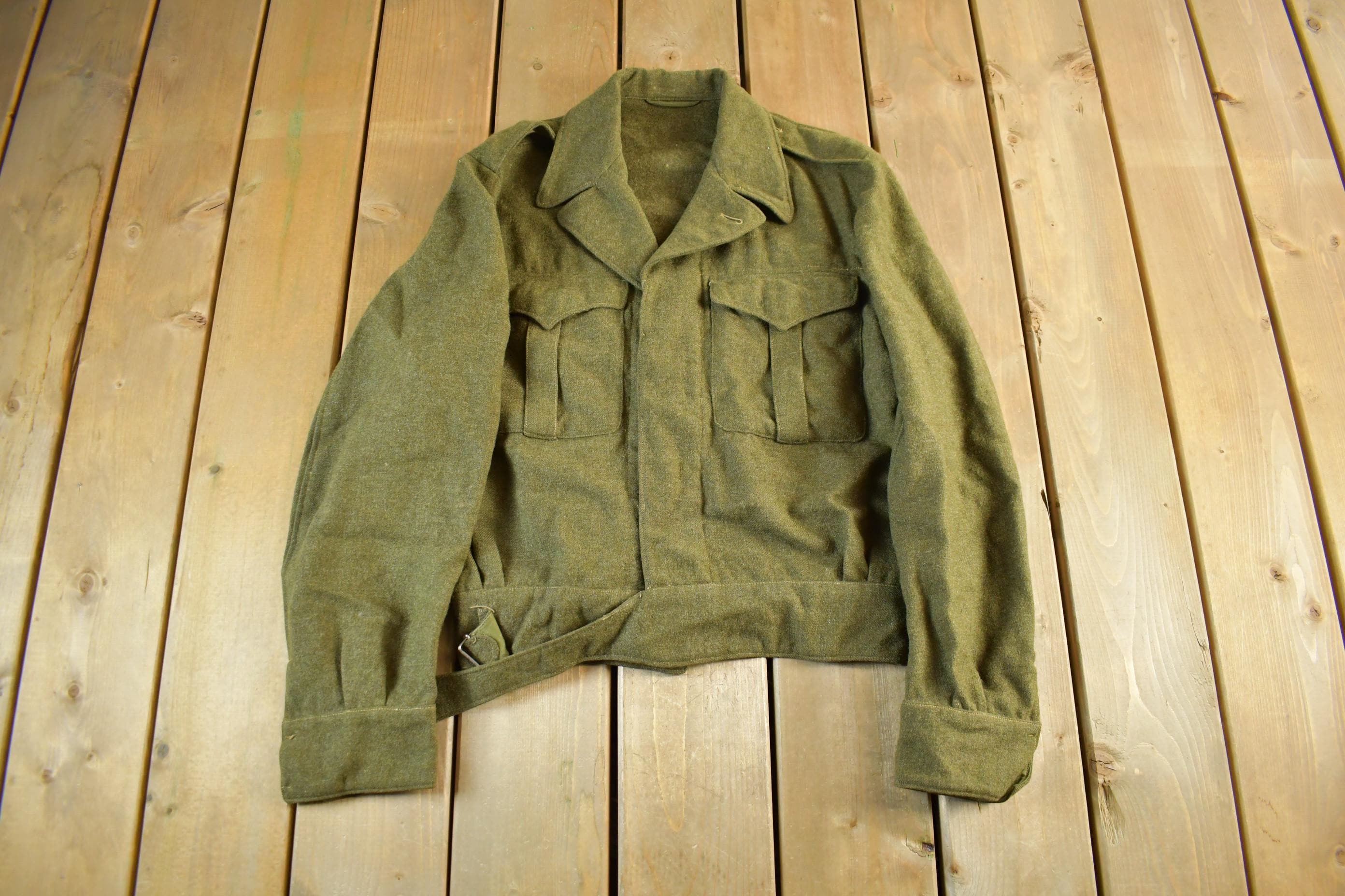 Vintage 1970s Military Wool Button Up Collared Army Jacket Men's Small