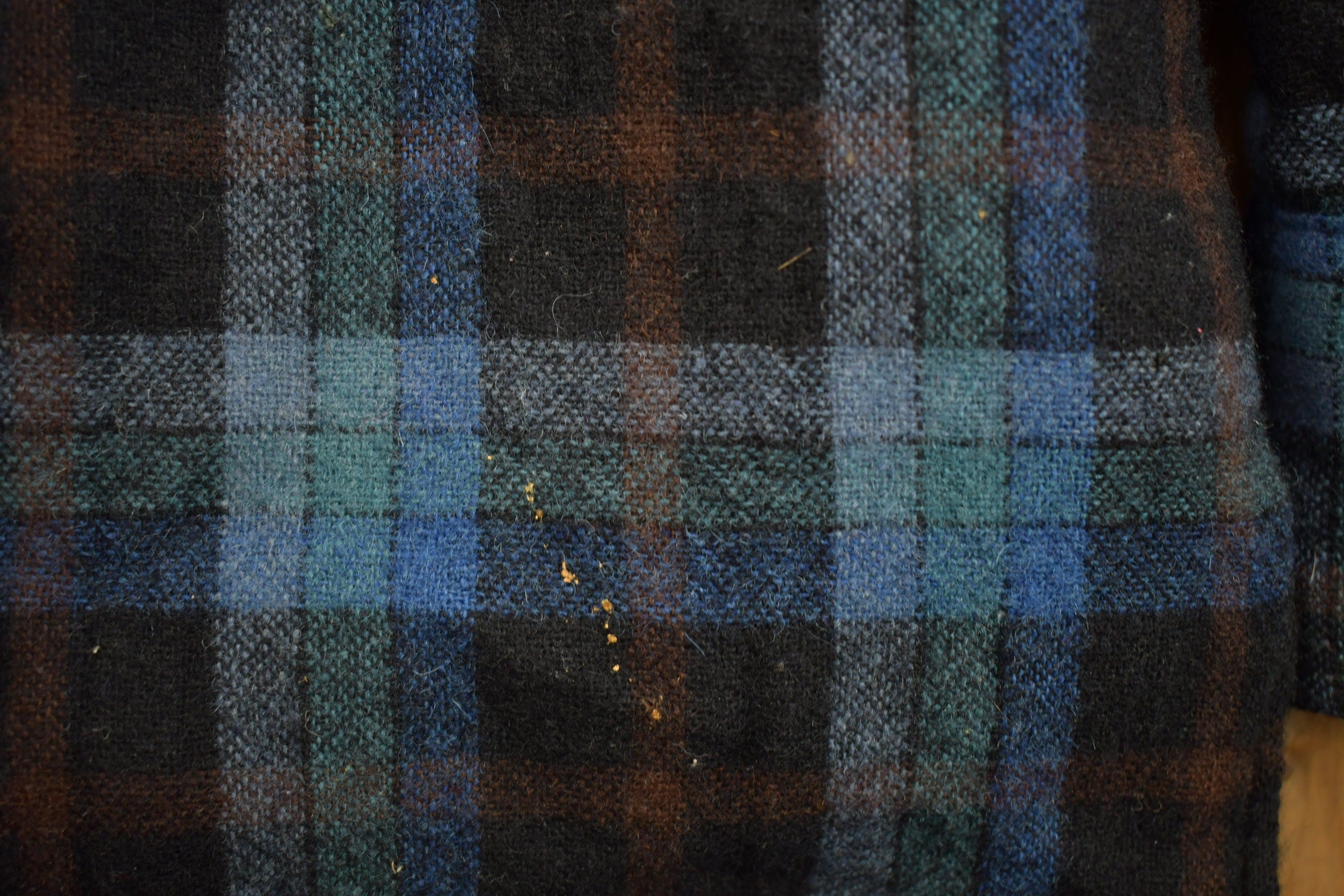 Vintage 1990s Gentlemens Row Plaid Wool Flannel Button Up Shirt