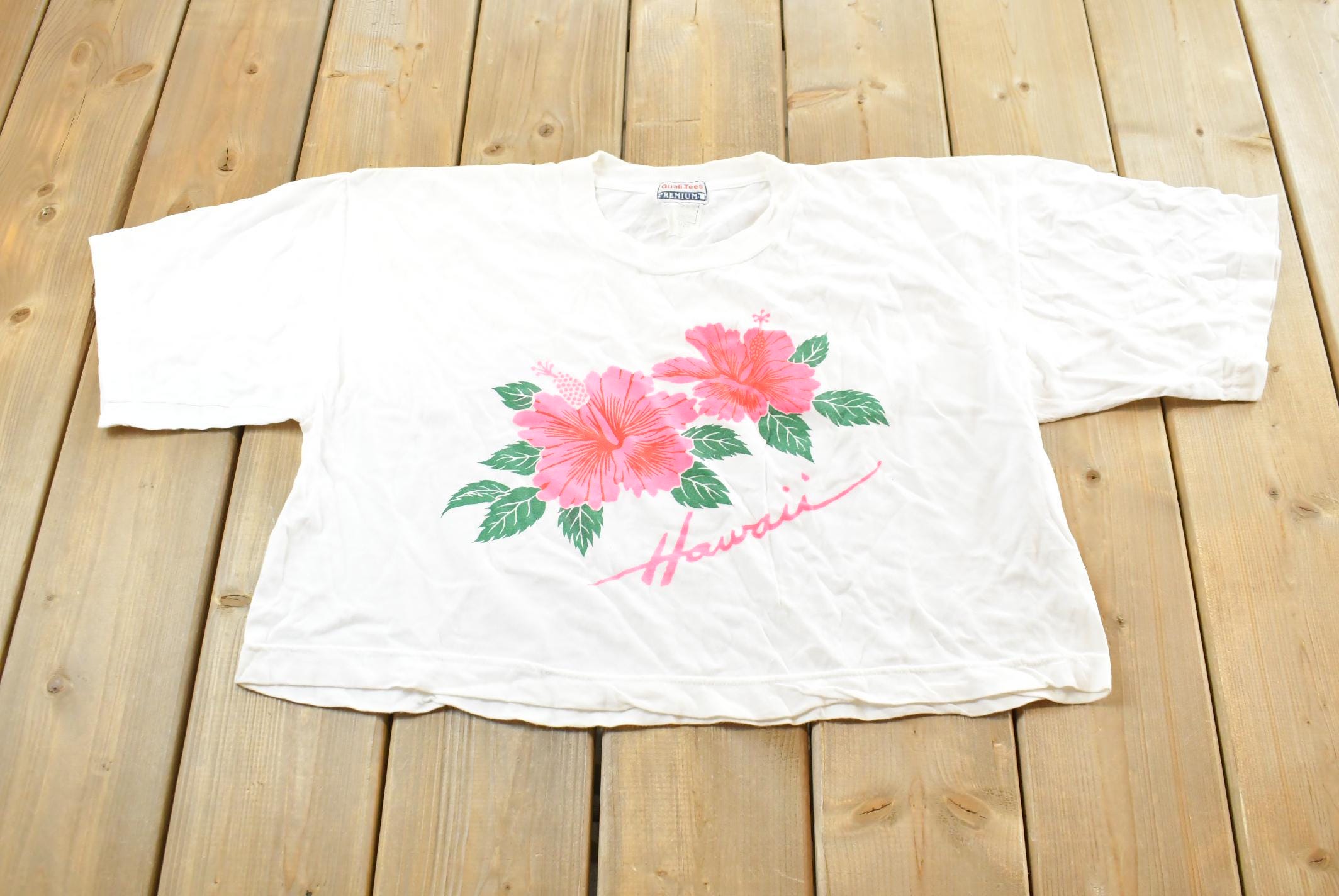 Vintage 1990s Hawaii Flowers Cropped T-Shirt Mens L  Promotional  Travel Souvenir Vacation  Streetwear  Nature