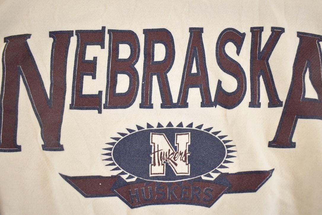Vintage 1990s Nebraska Souvenir Crewneck Sweatshirt Men's L / 90's Tourist Vacation Graphic Sweater