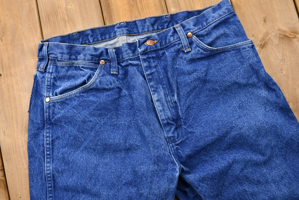 Vintage 1990s Wrangler Mid-Wash Bootcut Jeans