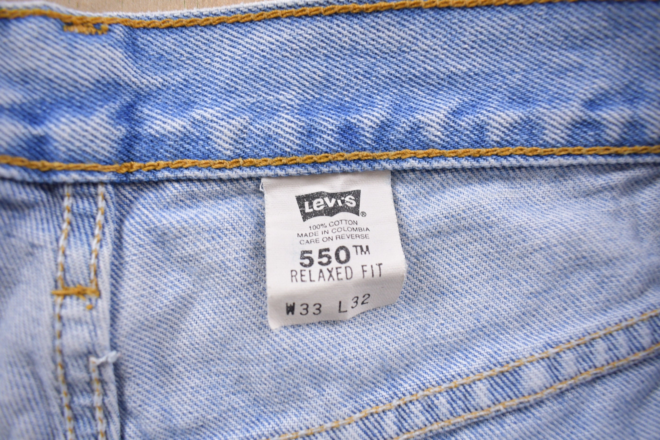 Vintage 1990s Levi's 550 Red Tab Denim Jeans Size 31 x 31 / Vintage Denim / Streetwear / Vintage Denim / Jeans / Made In USA / Vintage Levis