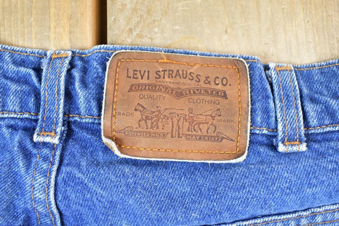 Vintage 1960s Levi Strauss Orange Tab Denim Jeans Size 32 x 32 Made In USA