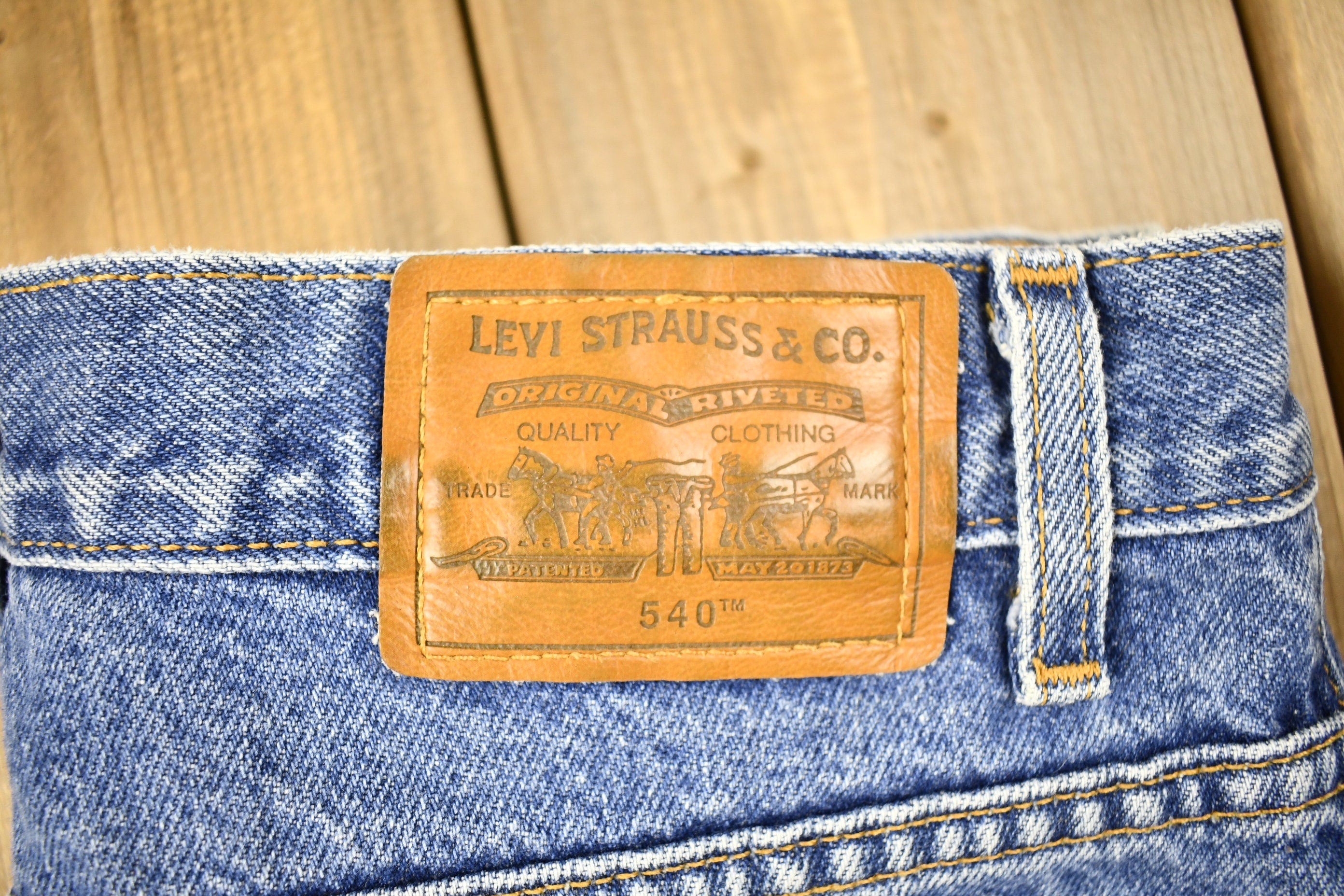 Vintage 1990s Levi's 540 Brown Tab Jeans Size 31 x 30