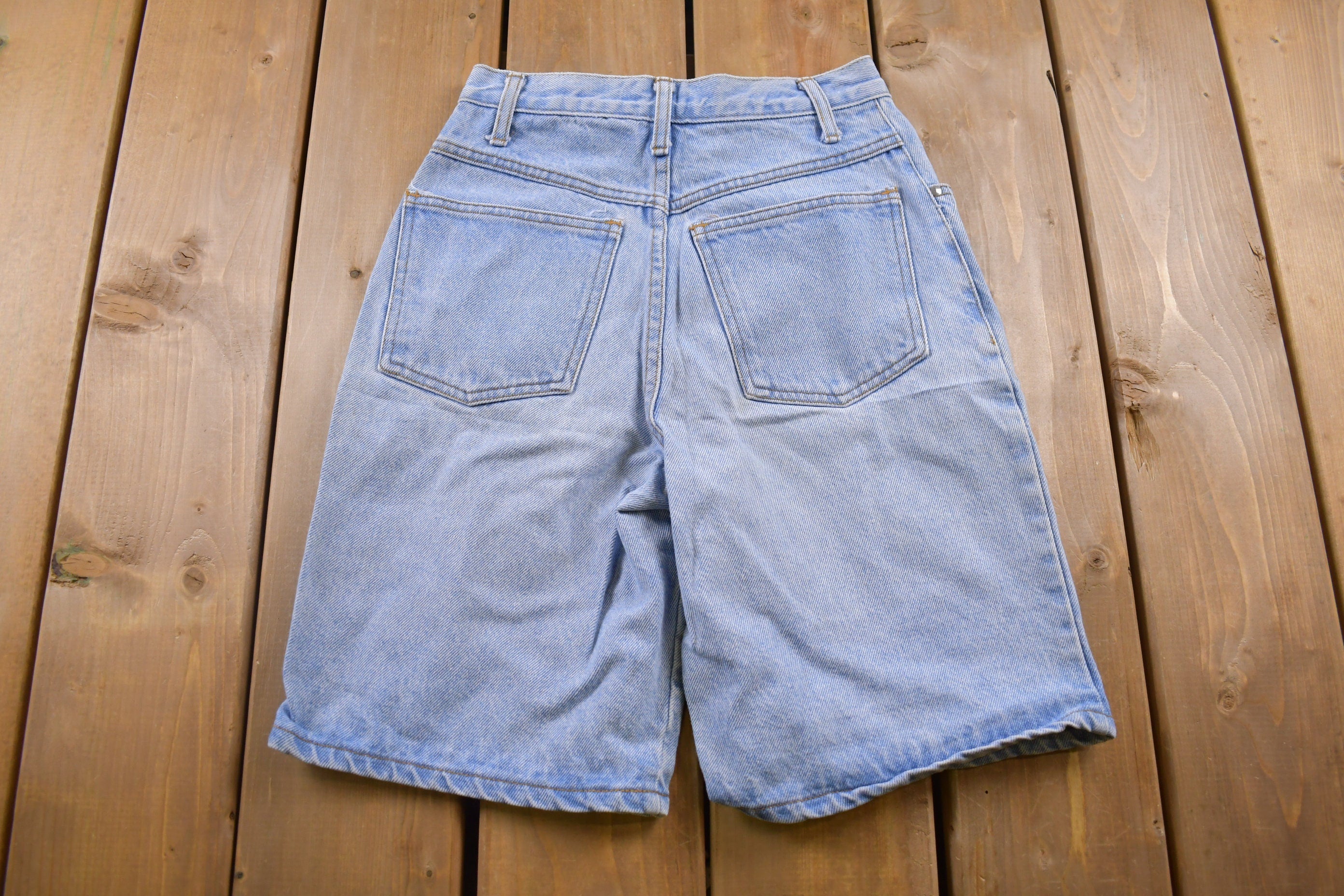 Vintage 1990s Arizona Blue Light Wash Jean Shorts 24 x 9