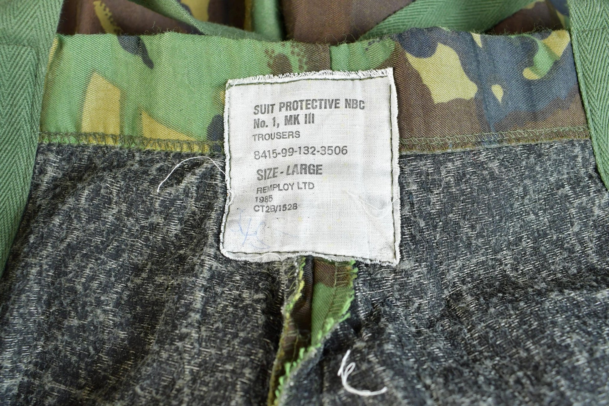 Vintage 1990s Army Camouflage Protector Suit Pants Size L / Streetwear / Army Pants / Military Pant's / Vintage Cargos / Made In