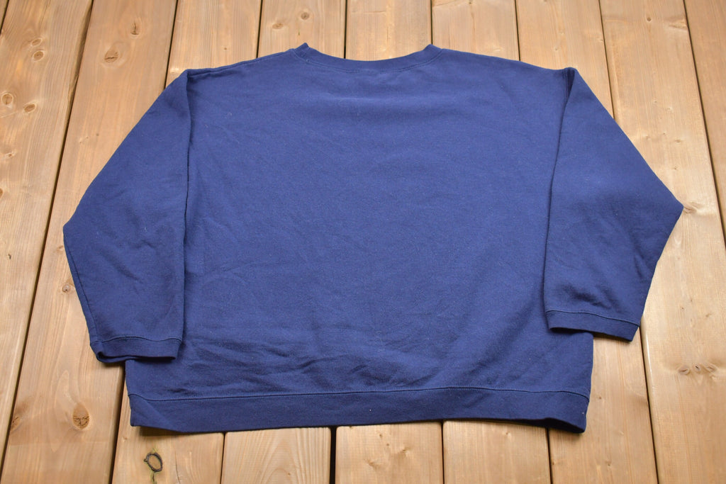 Vintage 1990s Blank Vintage Essentials Crewneck Sweatshirt /