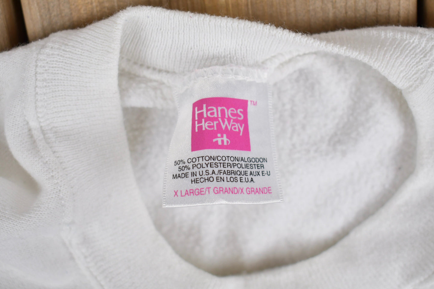 Vintage 1980s Hanes Her Way Raglan Crewneck Sweatshirt / 80s Crewneck / Vintage Blank / Essential / Made in USA / 90s Blank / White