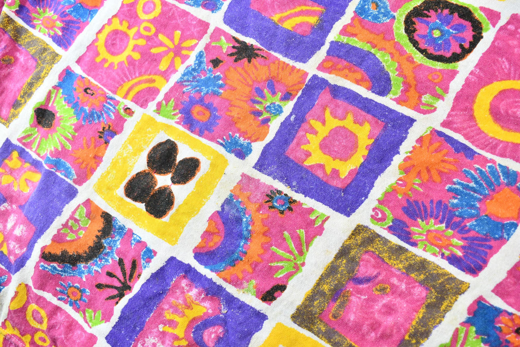 Vintage 1990s Colourful Women's Abstract Patterned All-Over-Print Pearl Button Graphic T-Shirt