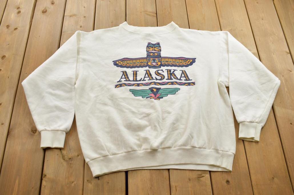 Vintage 1990s Alaska Graphic Sweatshirt