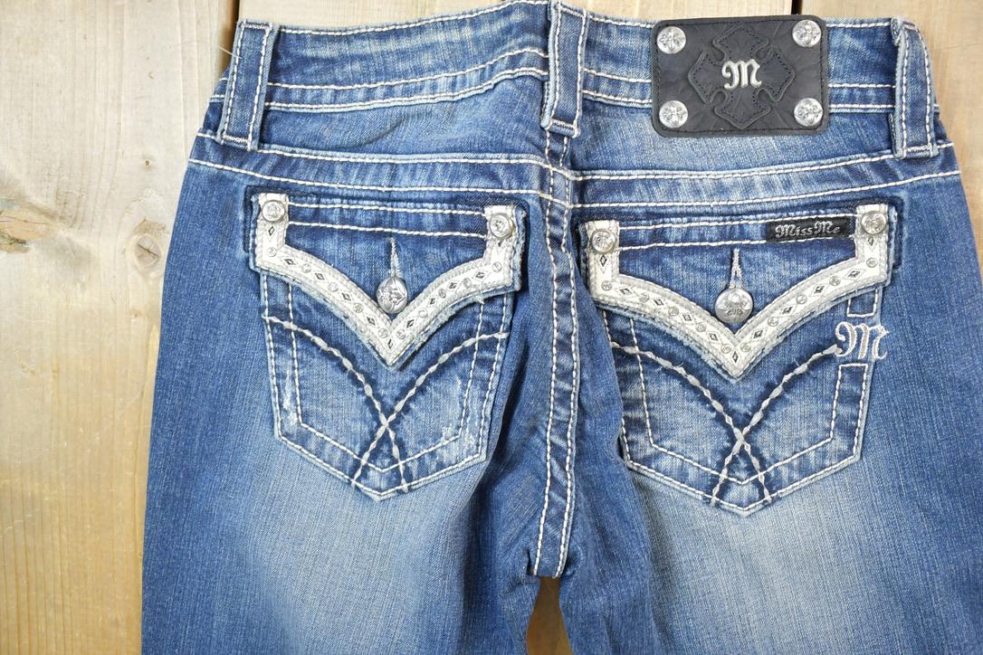 Vintage Y2K Miss Me Bedazzled Low Rise Jeans Size 26x31