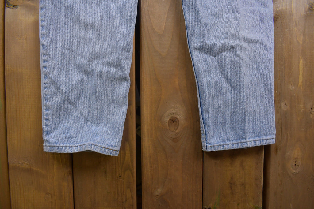 Vintage 1990s Levi's 550 Red Tab Jeans Size 32 x 31