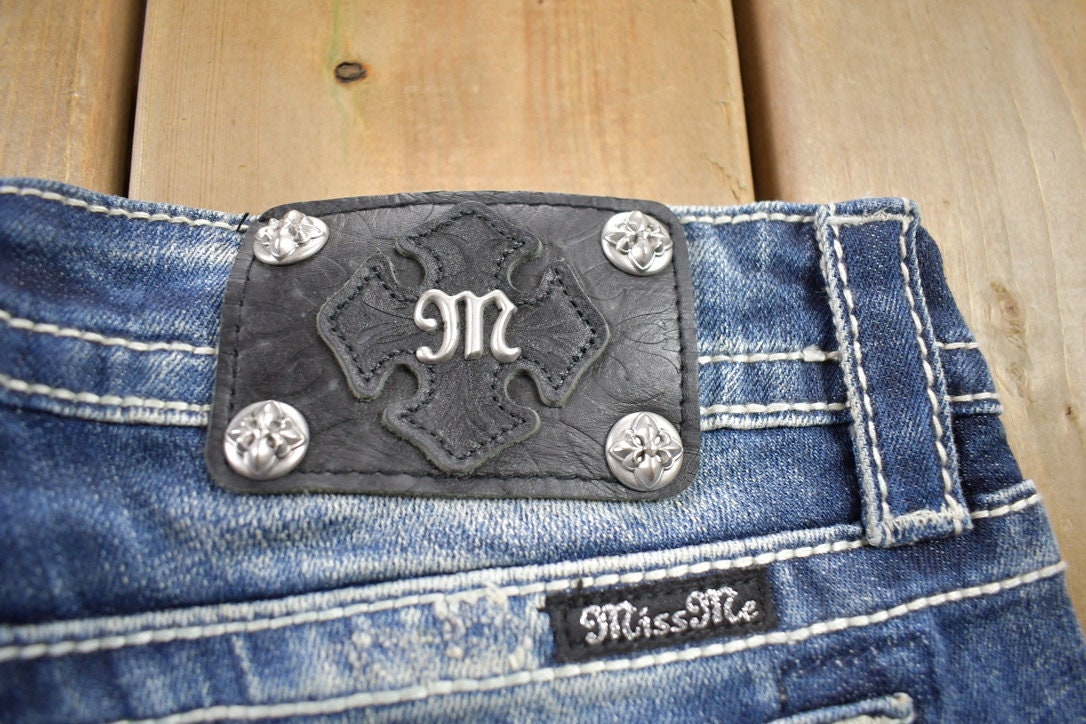Vintage Y2K Miss Me Bedazzled Low Rise Jeans Size 26x31