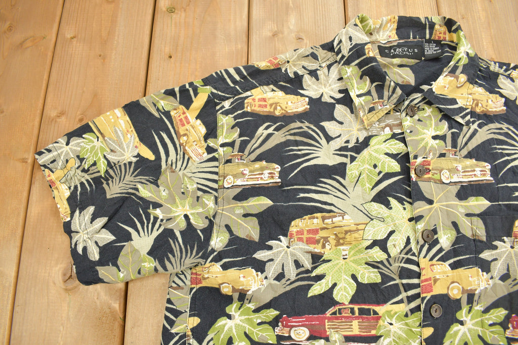 Vintage 1990s Floral Hawaiian Button Up Shirt
