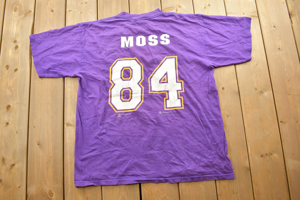 Vintage 1998 minnesota Vikings Randy Moss 84 NFL Graphic T-Shirt