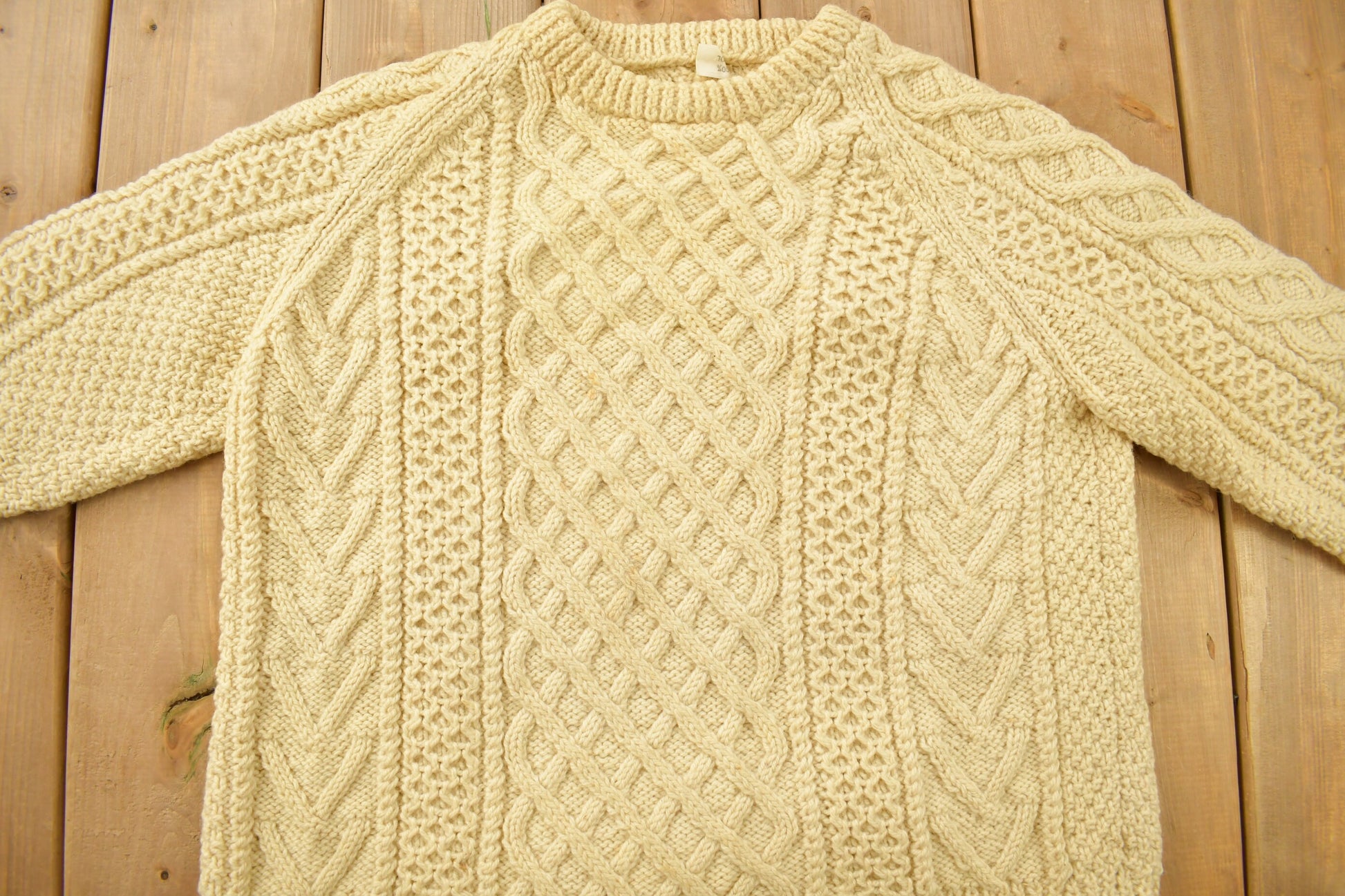 Vintage 1980s 100% Wool Cable Knit Crewneck Sweater