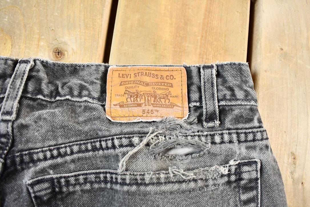 Vintage 2000s Cutoff Grey Wash Levis Denim Jeans Size 34 x 32