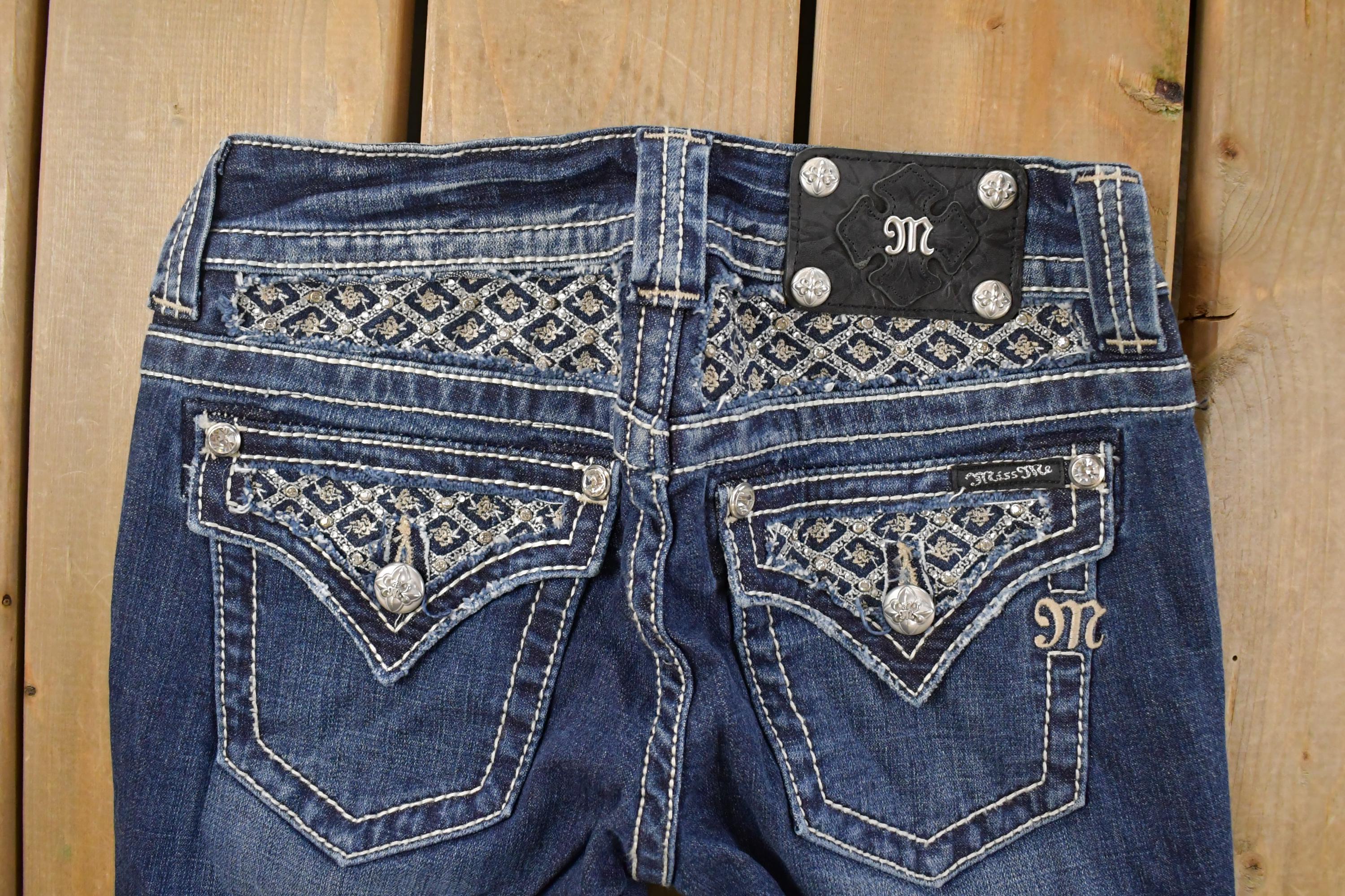 Vintage Deadstock Y2K Miss Me Bedazzled Low Rise Jeans Women's Size 26x31