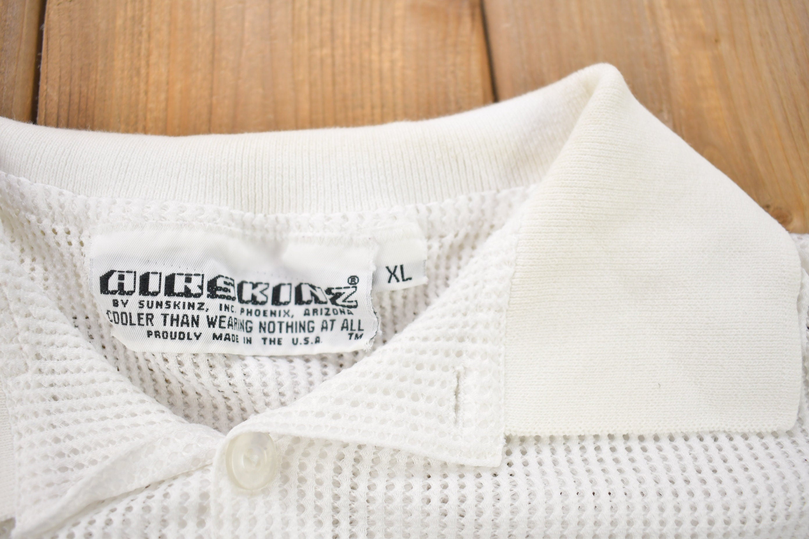 Vintage 1990s Air Skinz Blank Quarter Button Up Shirt
