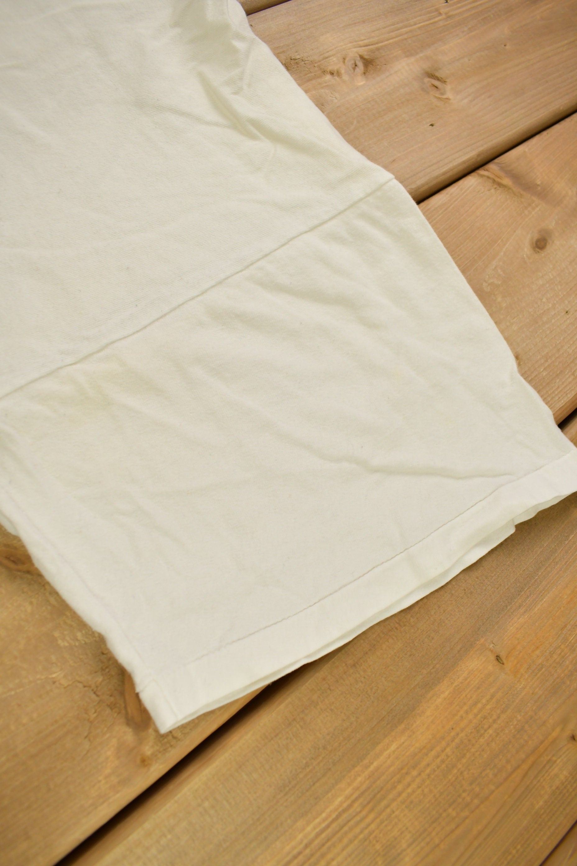 Vintage 1990s David Robinson Nike Basketball Graphic Grey Tag T-Shirt