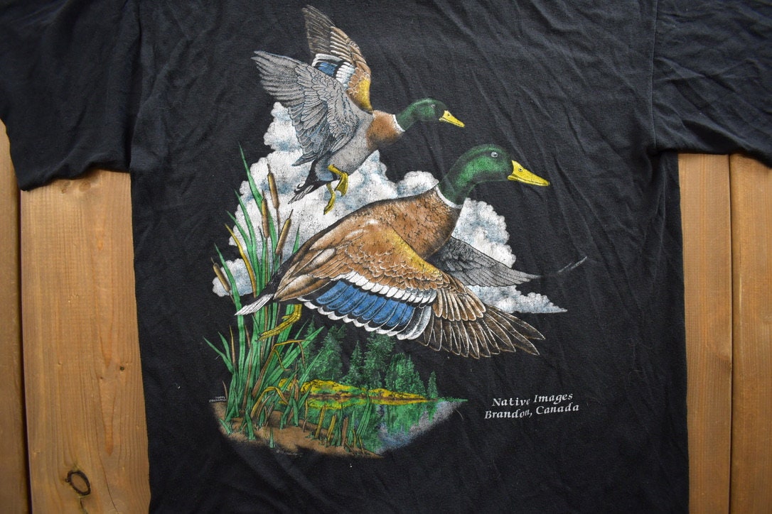 Vintage 1990s Brandon Canada Native Images Ducks Souvenir Travel T Shirt