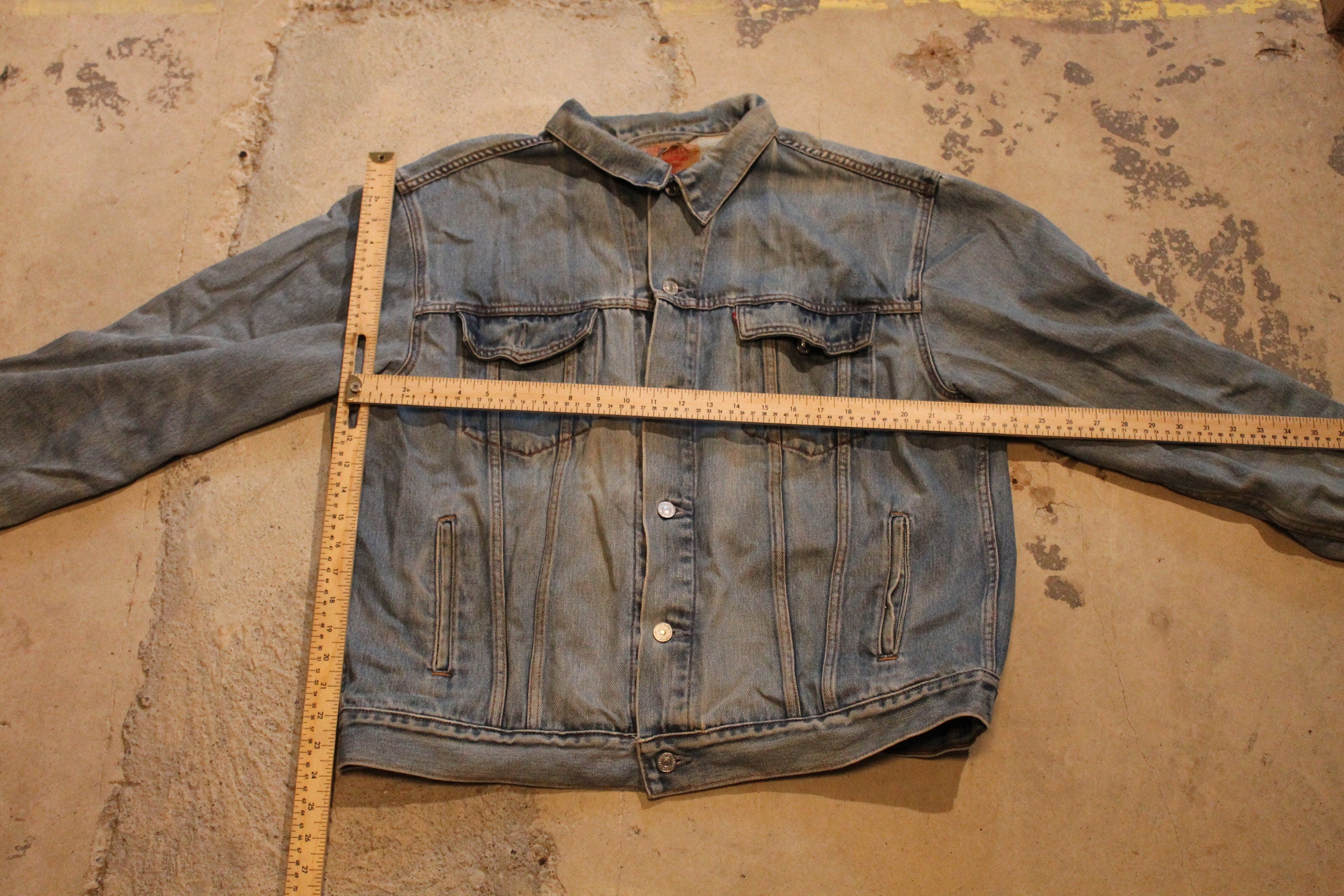 Vintage 1990s Levi's Light Wash Denim Jean Jacket
