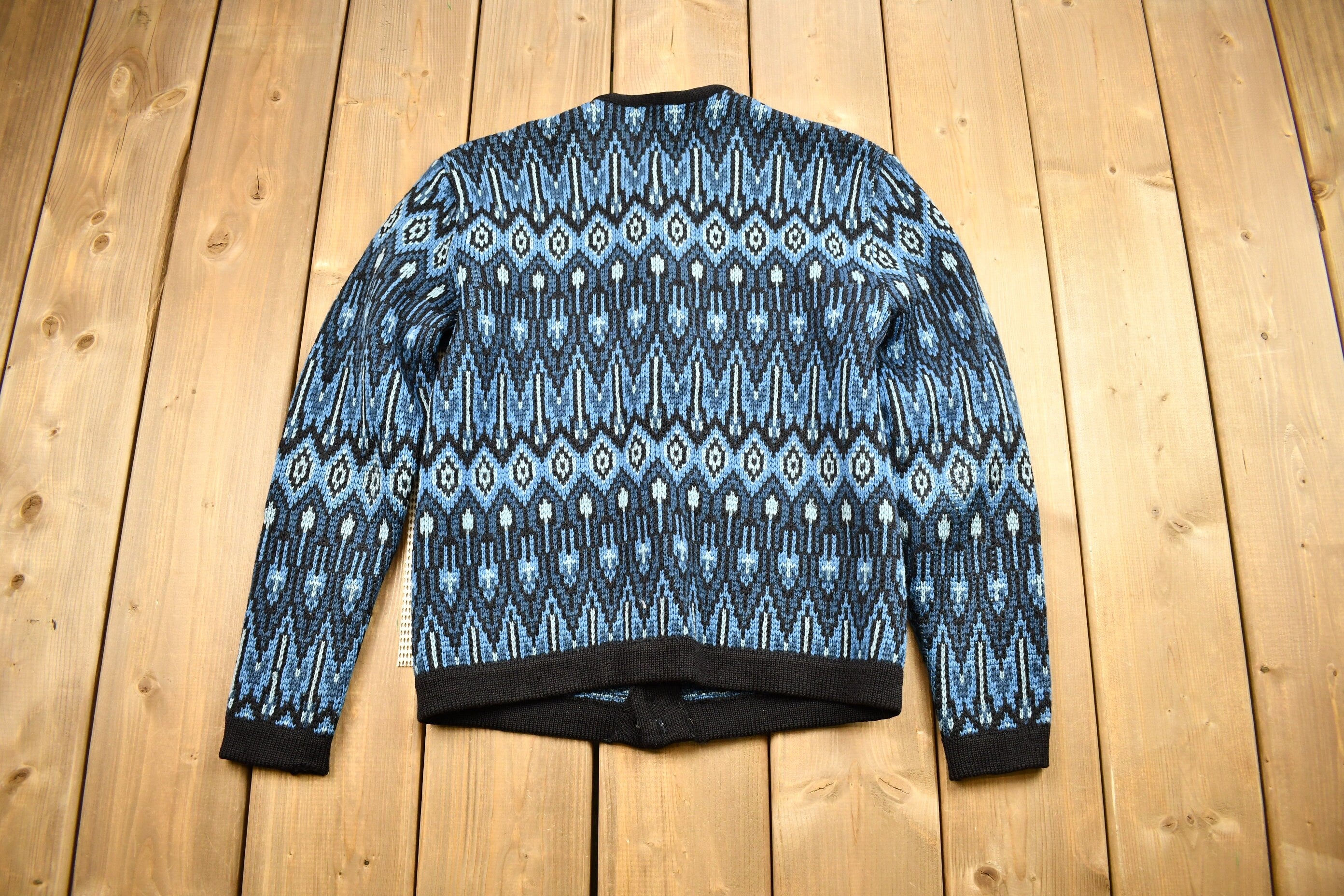 Vintage 1980s Norvyk Pure Wool Cardigan Sweater Diamond Pattern