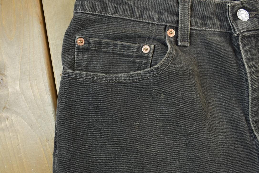 Vintage 1990s Levi's 505 Red Tab Black Jeans Size 33 x 30