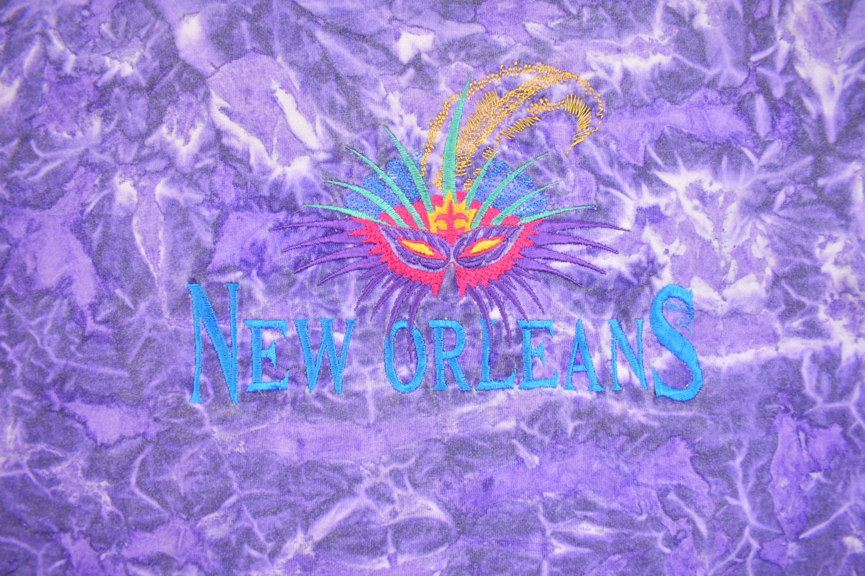 Vintage 1990s New Orleans Embroidered Tie Dye Souvenir T Shirt