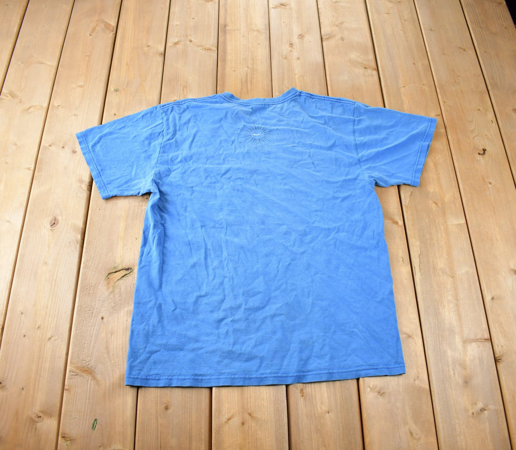 Vintage 2000s Nike Graphic T-Shirt Made In Canada Size M