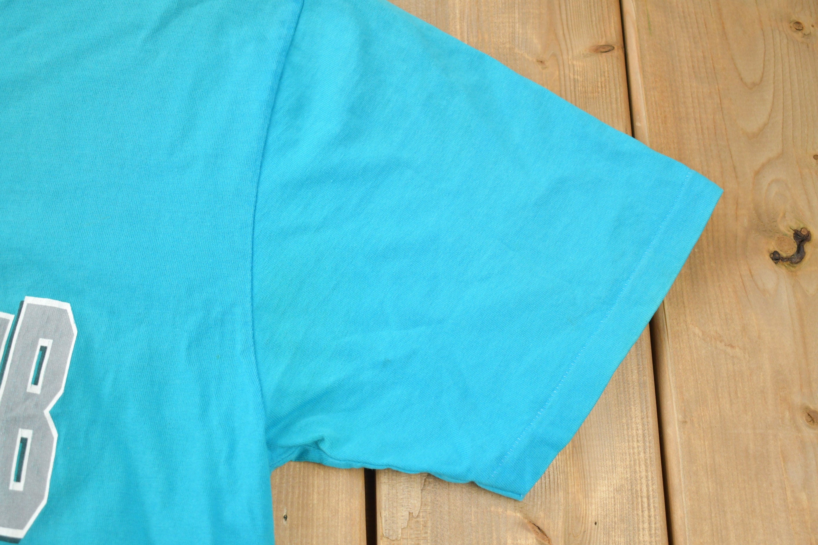 Vintage 1991 San Jose Sharks Hockey Club NHL Graphic T-Shirt