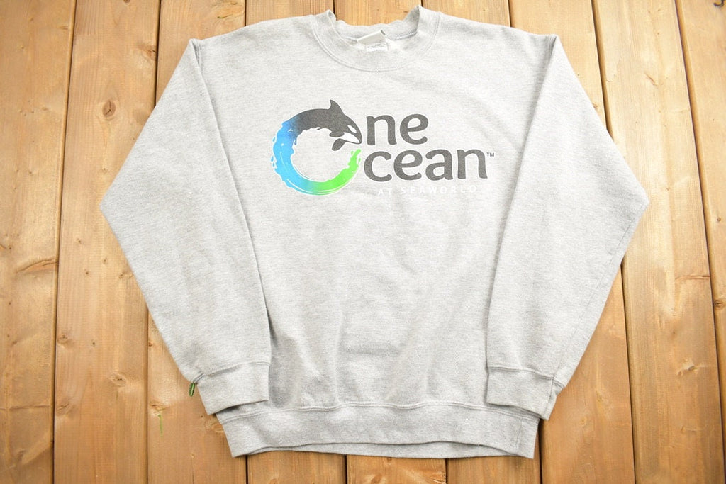 Vintage 1990s SeaWorld One Ocean Killer Whale Show Crewneck Sweatshirt