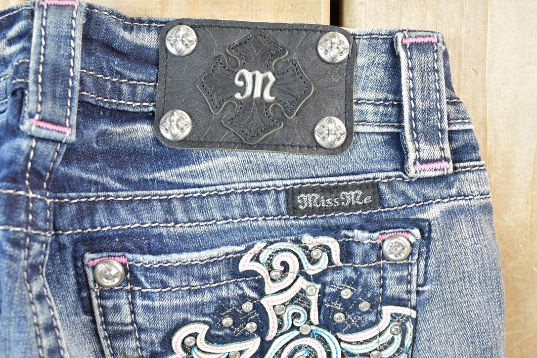 Vintage Y2K Miss Me Bedazzled Low Rise Jeans Size 26x31