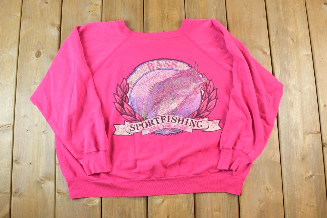Vintage 1990s Bass Sport Fishing Outdoorsman Crewneck Sweatshirt