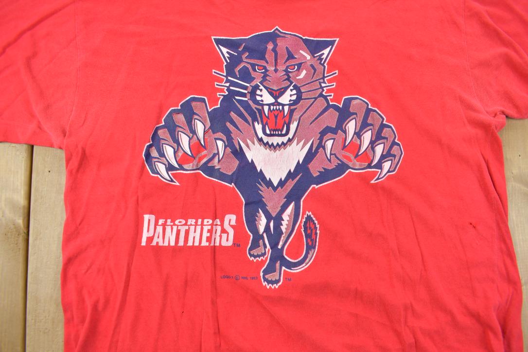 Vintage 1993 Florida Panthers NHL Graphic logo 7 T-Shirt Made IN USA