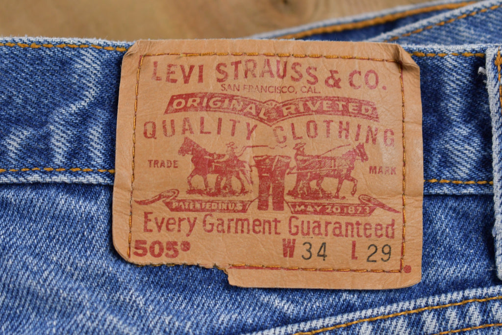 Vintage 1990s Levi's 505 Red Tab Jeans Size 32 x 23