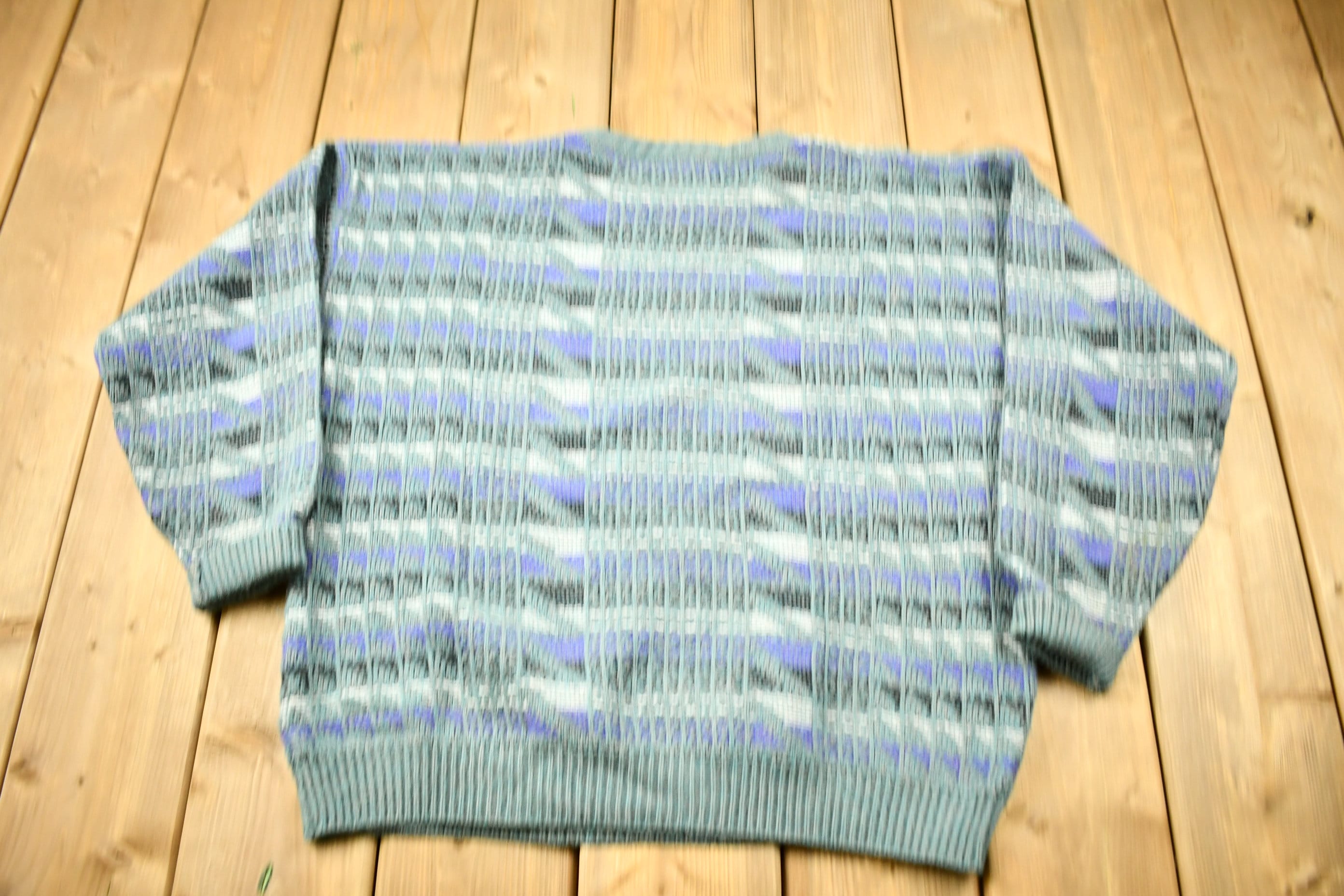 Vintage 1990s 3D Knit Abstract Pattern Crewneck Sweater