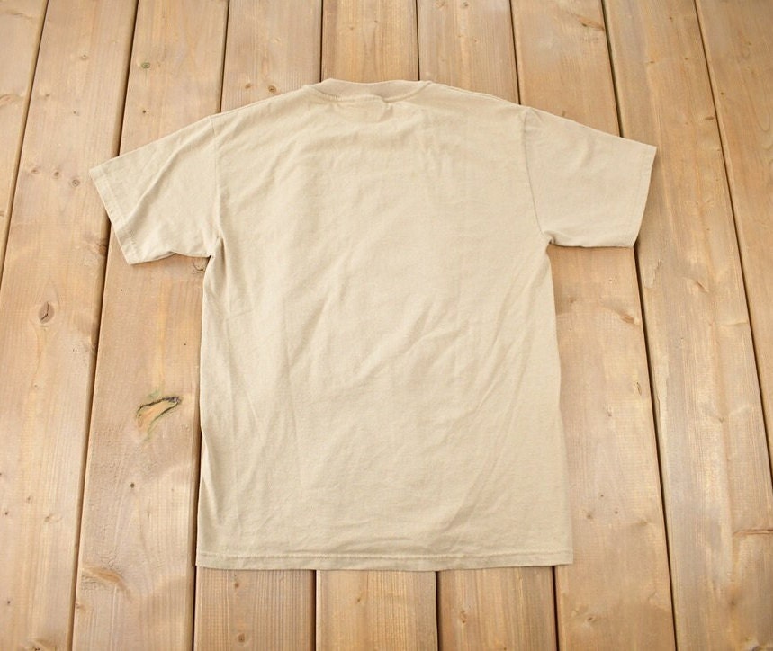 Vintage 1990s Hanes Cheetah Graphic Beige T-Shirt Made In USA Size S