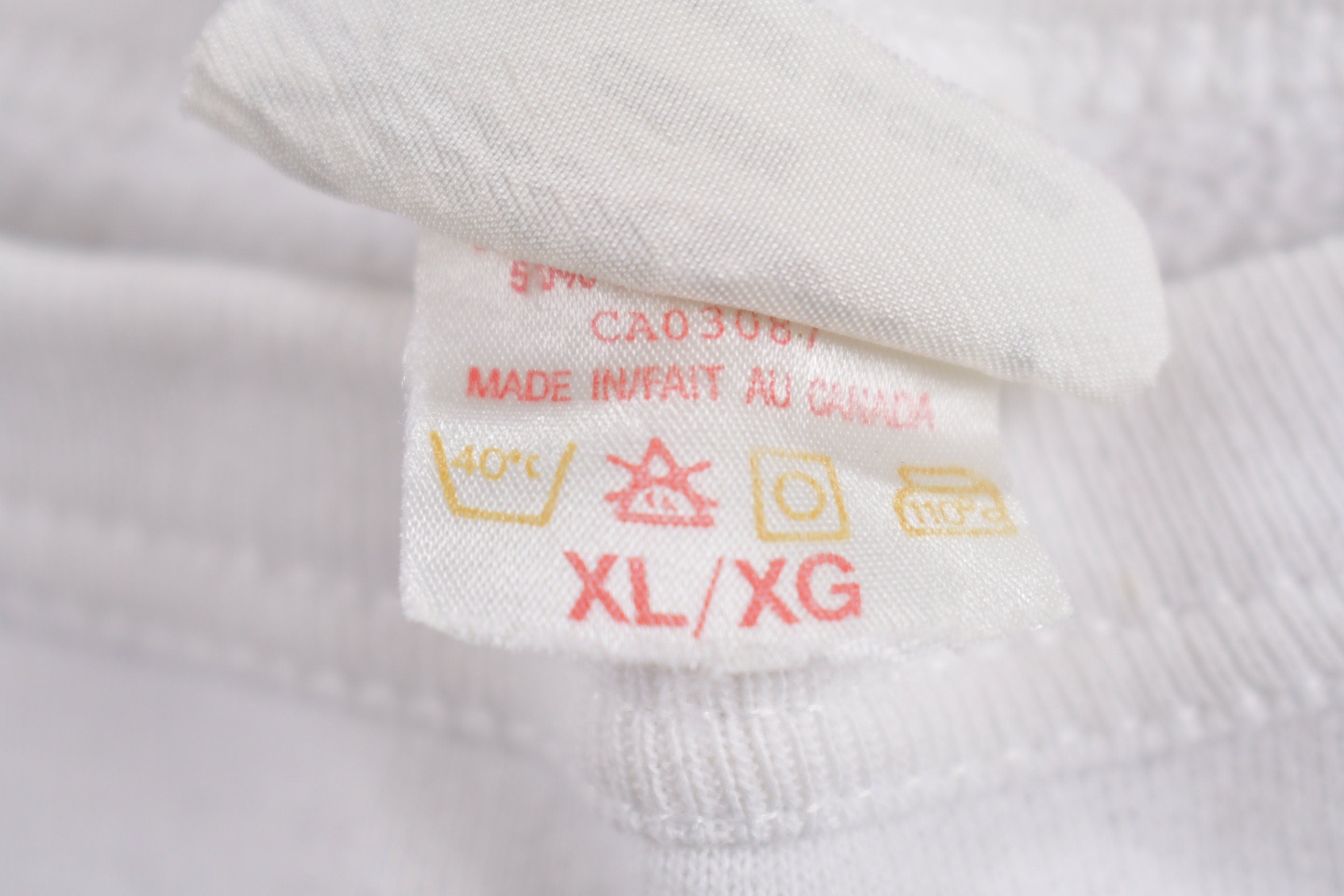 Vintage 1980s Heart and Stroke Foundation Speak Easy Graphic Crewneck Sweatshirt