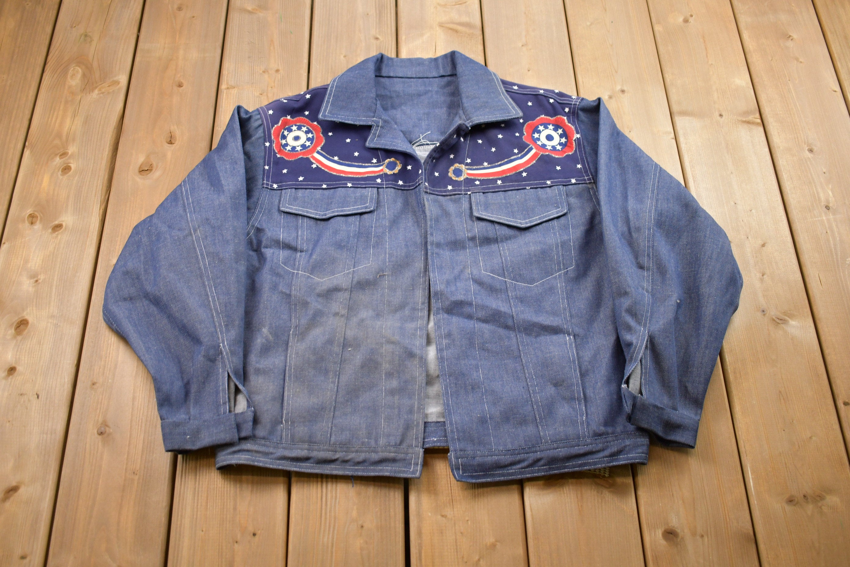 Vintage 1990s USA Eagle Embroidered Denim Jean Jacket
