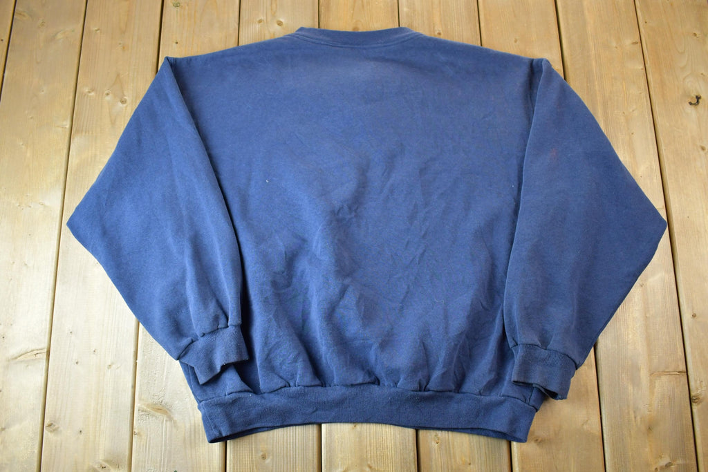 Vintage 1990s Montreal Canada Heavy Cotton Embroidered Crewneck Sweatshirt / 90s Crewneck / Souvenir Sweater / Travel And Vacation