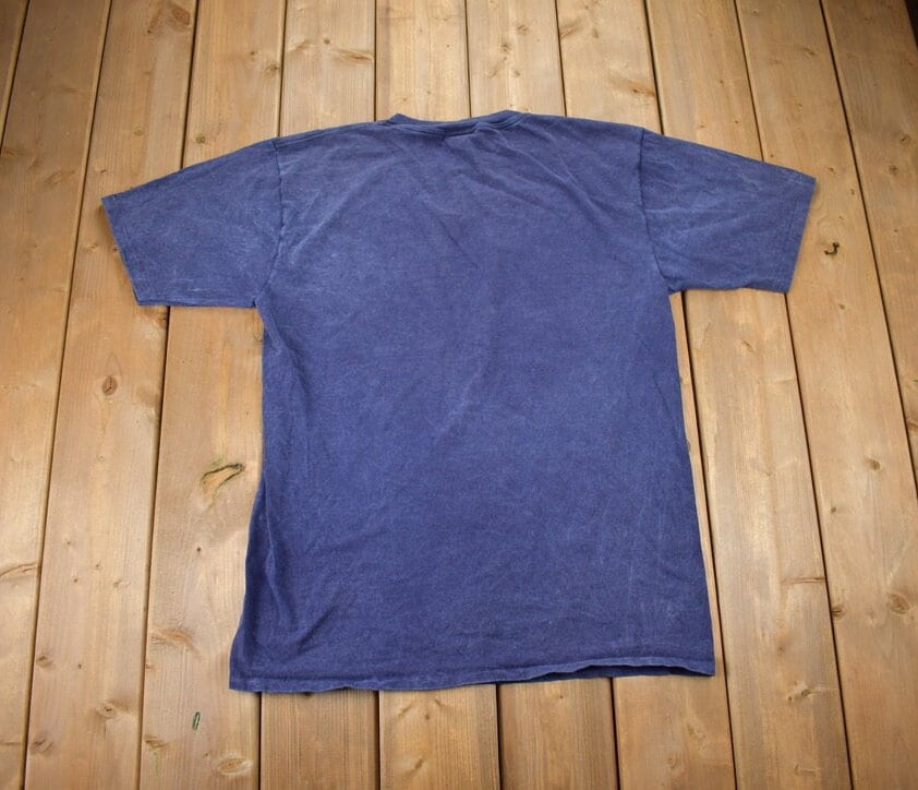 Vintage 1990s NHL Nutmeg Toronto Maple Leafs T-Shirt Made In Canada