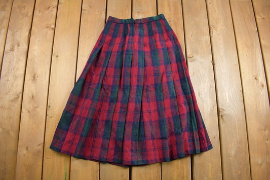 Vintage 1970s Pendleton Petite Plaid Pleated Skirt Size 24 x 29 / Paisley / Women's Vintage / Vintage Skirt / True Vintage/ Jorts