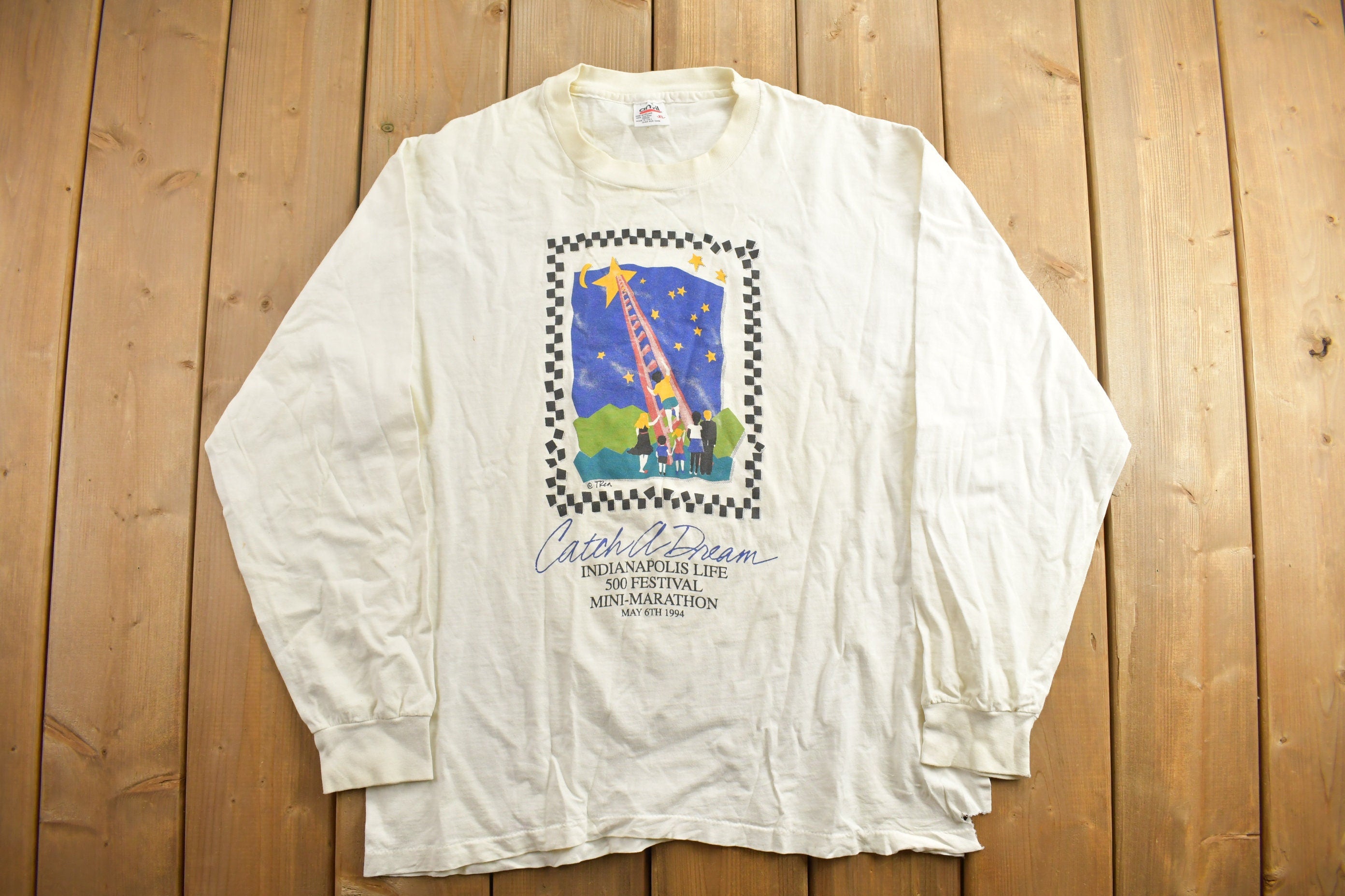 Vintage 1994 Catch A Dream Graphic T Shirt