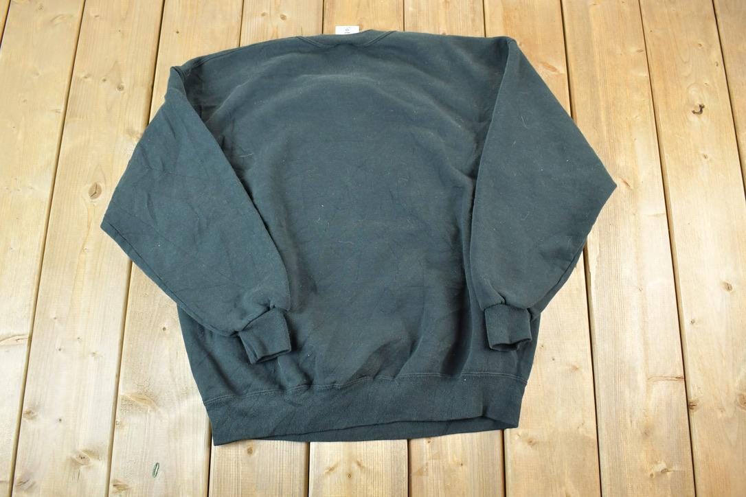 Vintage 1990s North Dakota Sioux Souvenir Heavyweight Crewneck Sweatshirt Made In USA