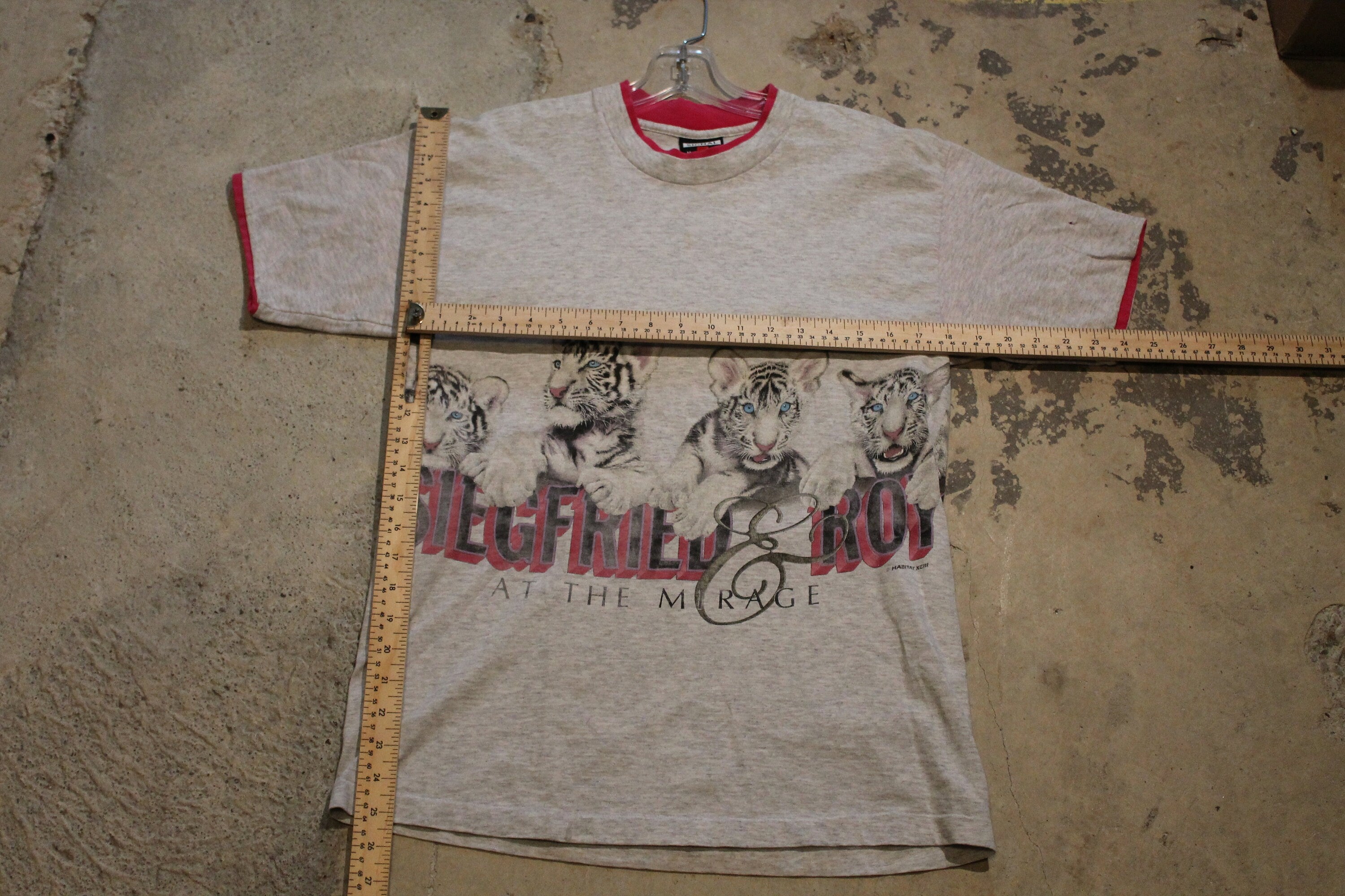 Vintage 1990s Siegfried & Roy At The Mirage Tiger Graphic T Shirt