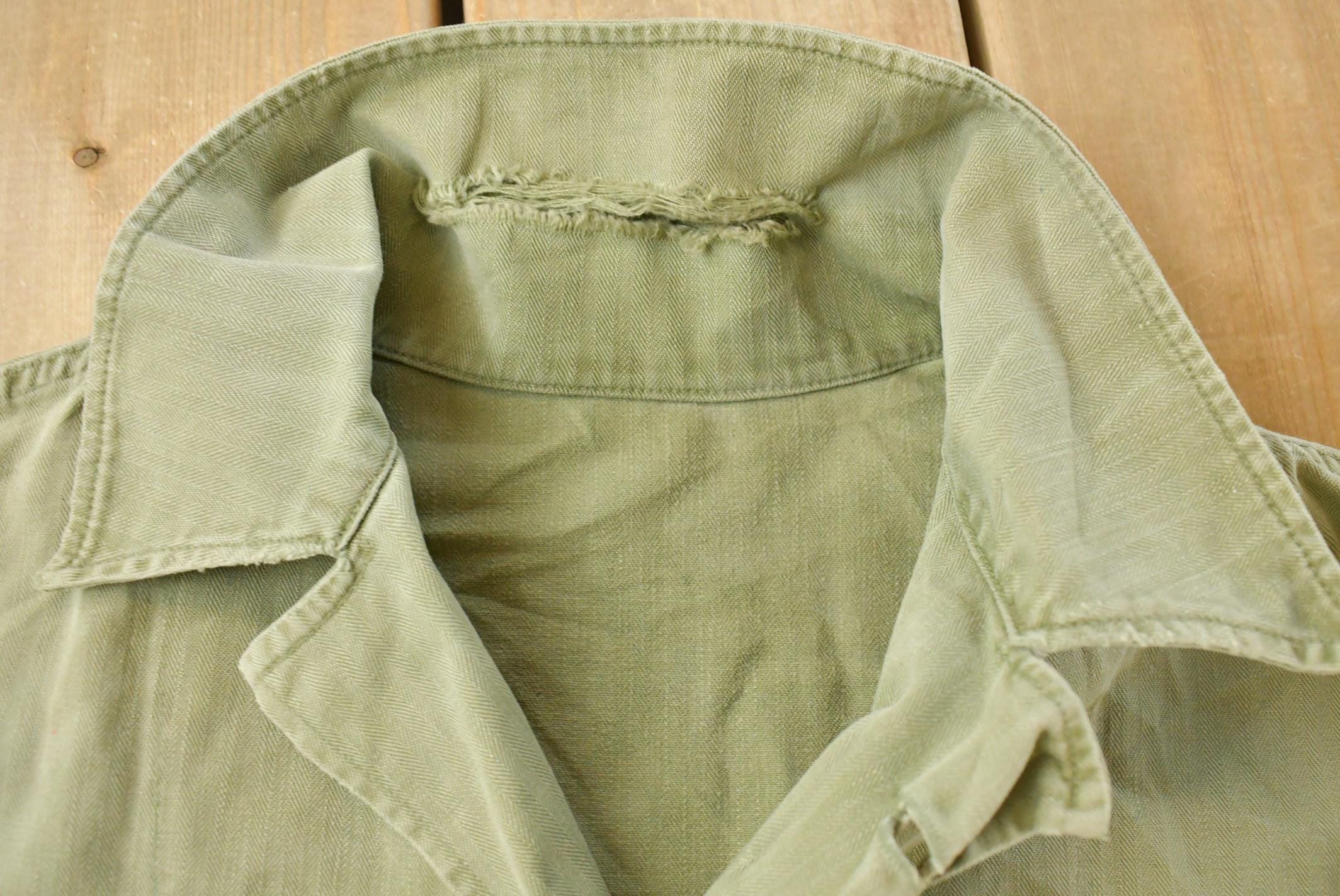 Vintage 1940s Military HBT Olive Drab Button Up Shirt Men's Medium /
