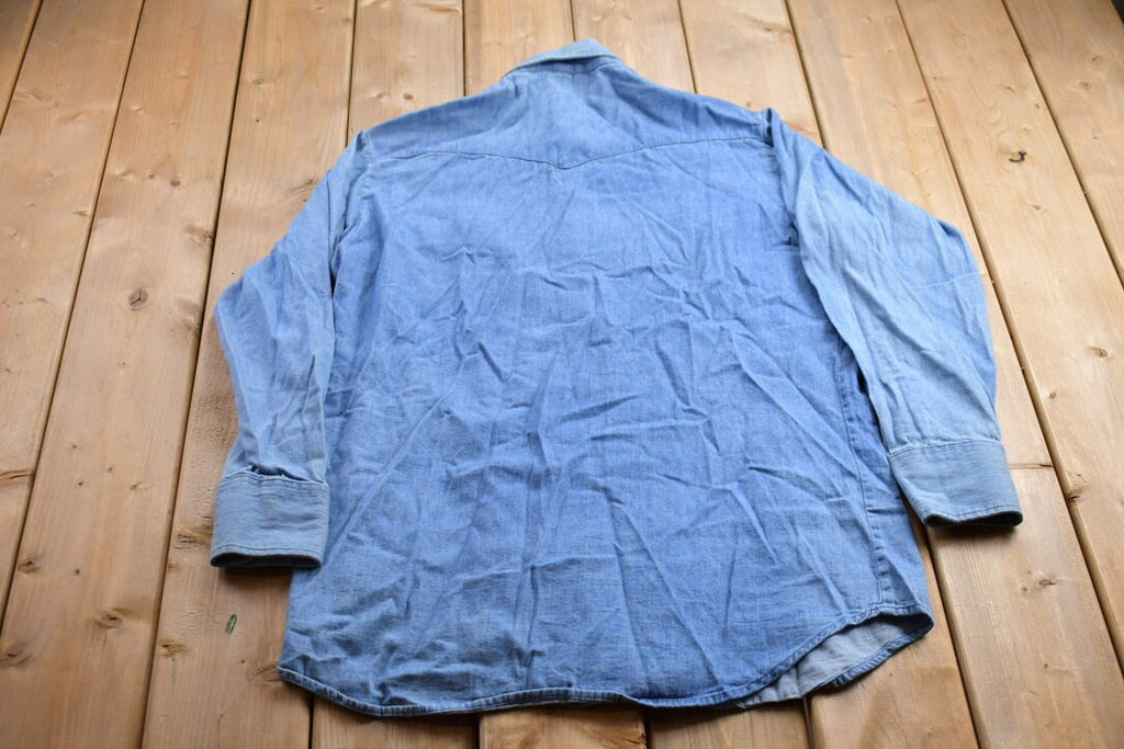 Vintage 1990s Lee Denim Button Up Shirt / 1990s Button Up / Vintage Jean Shirt / Basic Button Up / Lee Vintage / Lee Denim Button Up / 90s